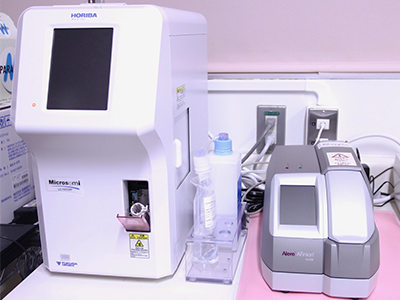 血糖値・ HbA1c分析装置、自動血球計数CRP測定装置
